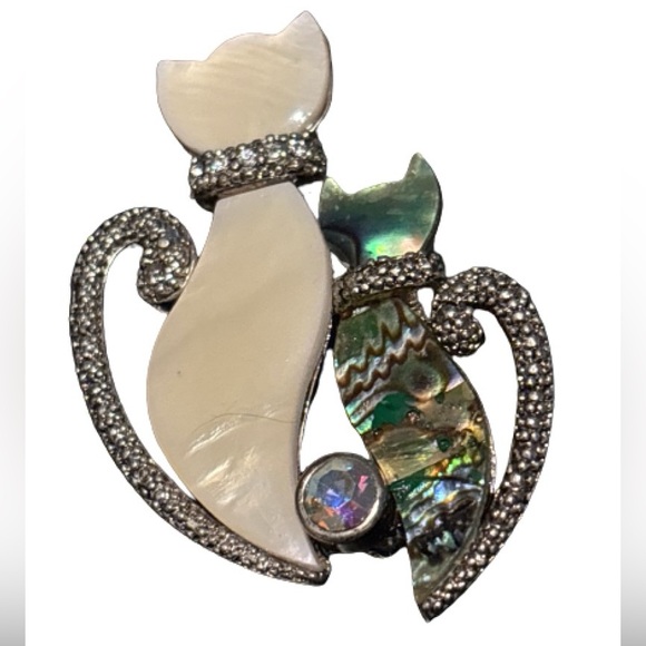 Vintage Rhinestone, Abalone & Mother of Pearl Pin Brooch - Picture 5 of 8